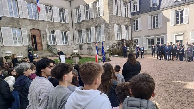 Cérémonie pour la journée nationale d'hommage aux victimes du terrorisme